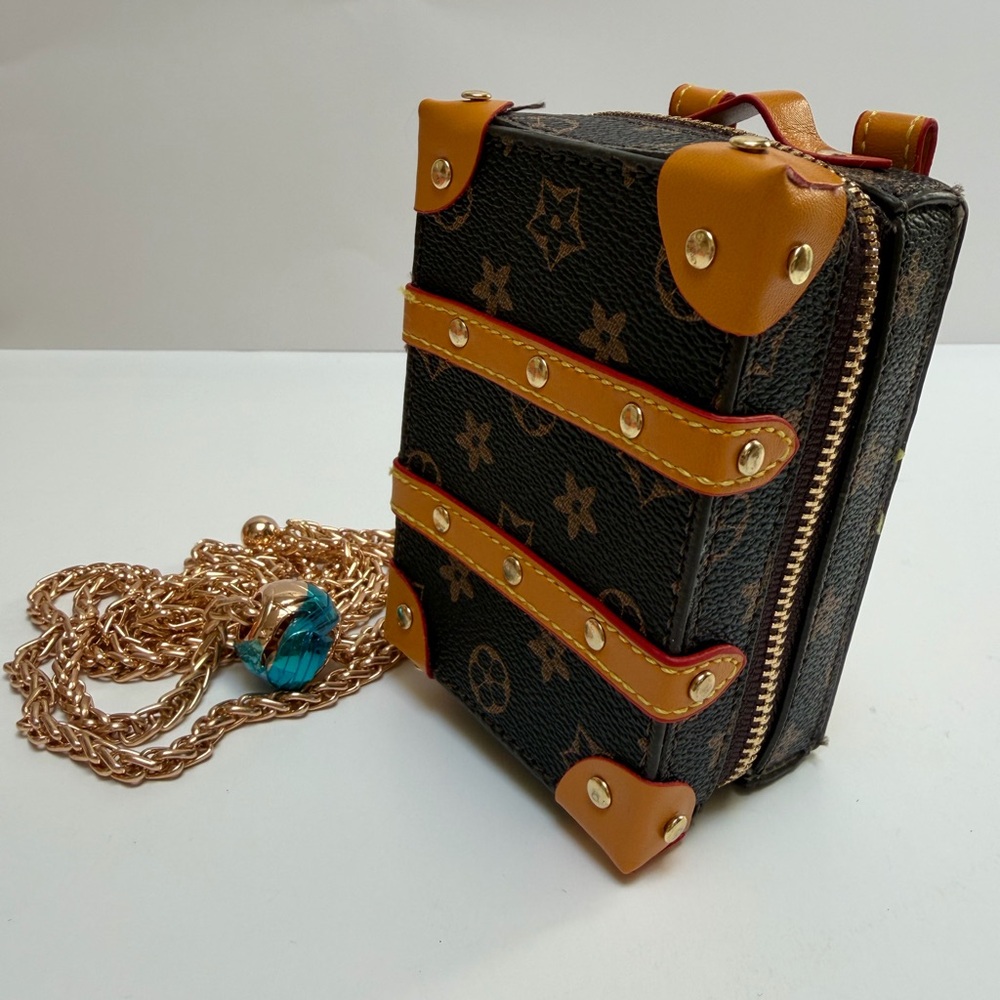 Adorable LV Like, Mini Luggage Bag with Gold Chain Adjustable Strap NWOT - Picture 3 of 15